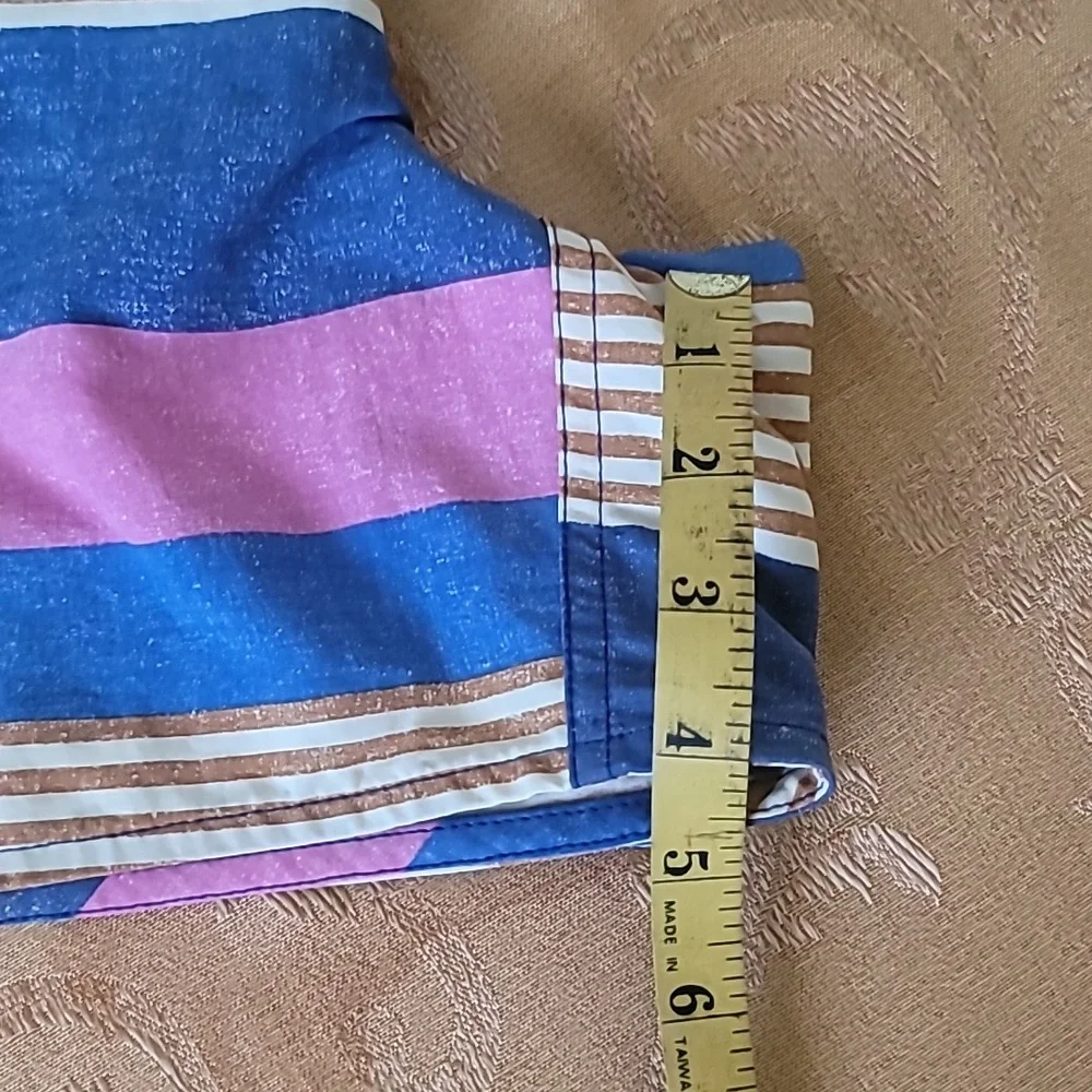 Women's Patagonia Wave Maker Board Surfing short Pink & Blue Stripe SZ 8 - Picture 12 of 15